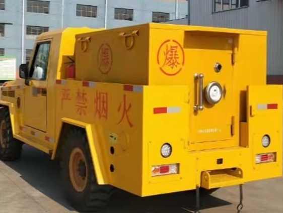 金川凯龙爆破器材运输车：保障爆破任务的安全运行